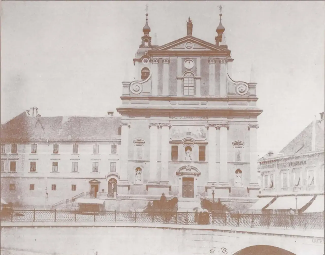 Knjižnica frančiškanskega samostana v Ljubljani