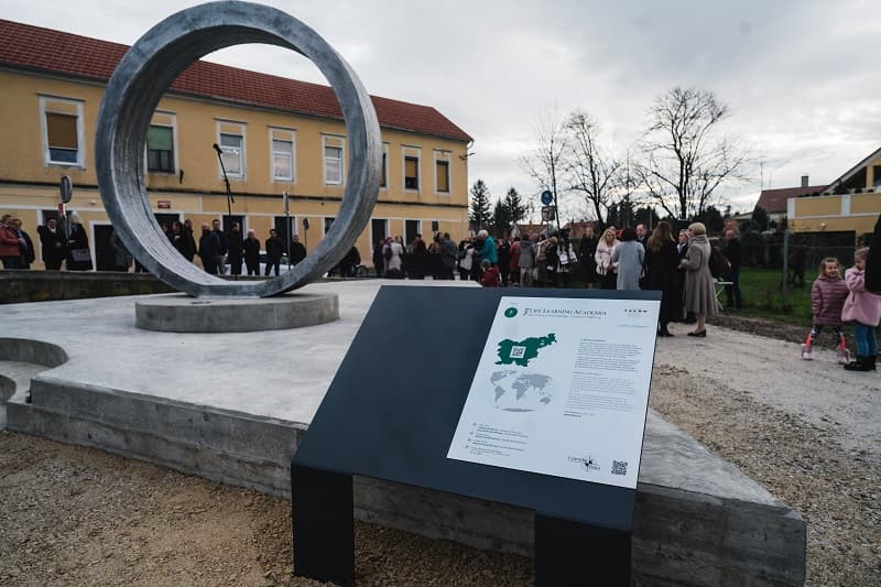 The Ptuj tourist frame